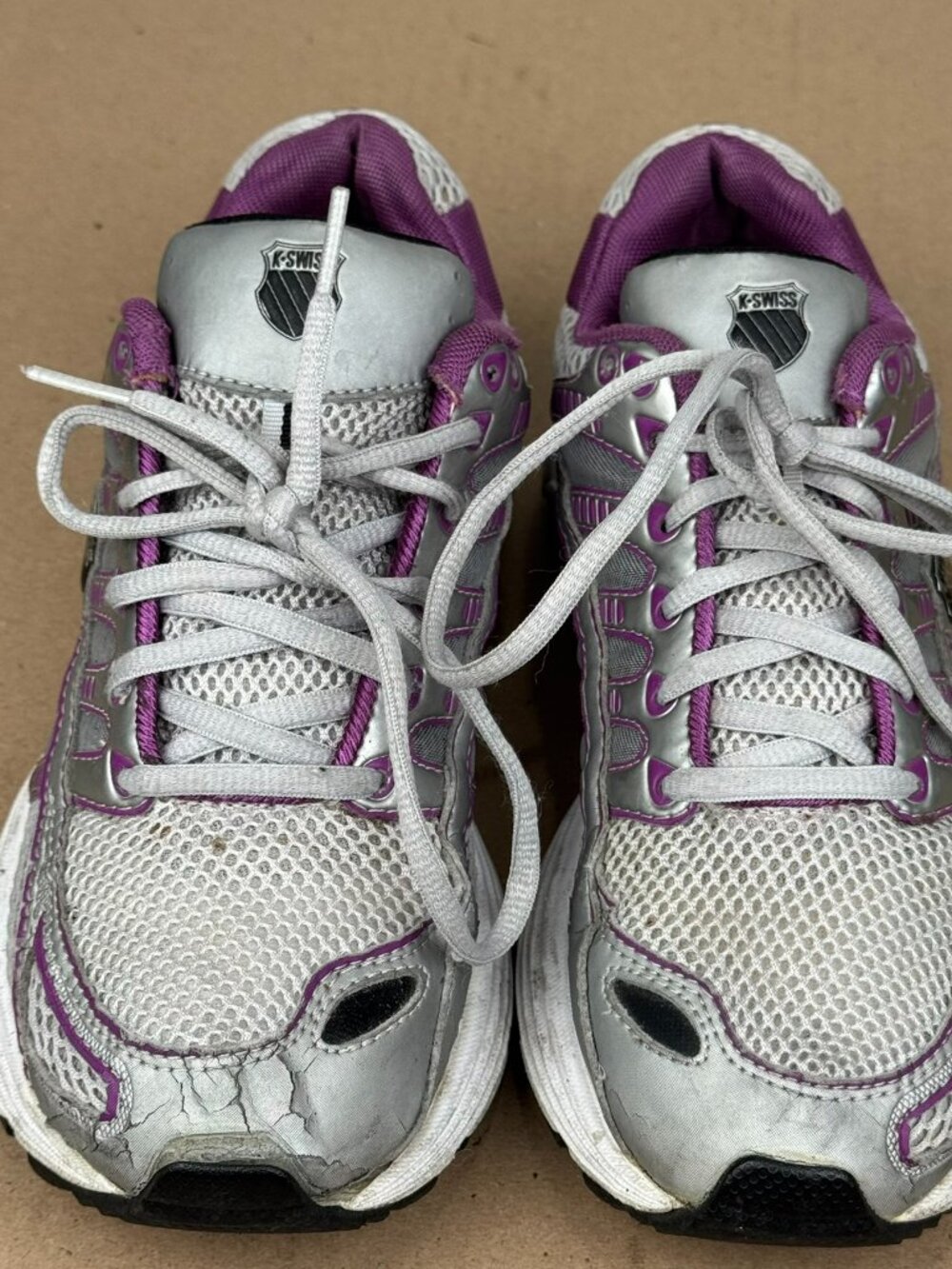 K-Swiss Tubes Women's 7.5 Silver Purple Running Shoes DAMAGE